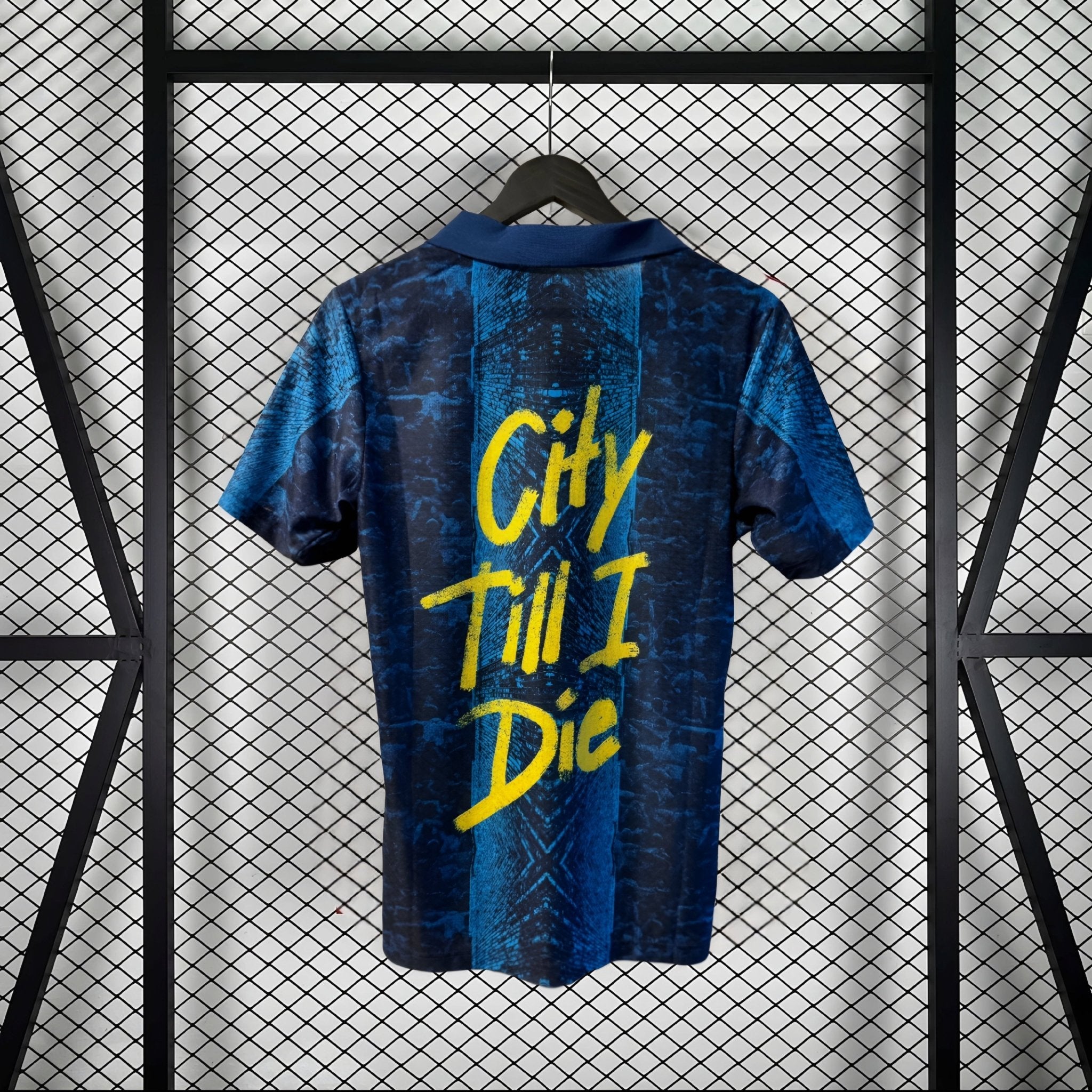 Maglia speciale "Why Always Me" del Manchester City 25/26