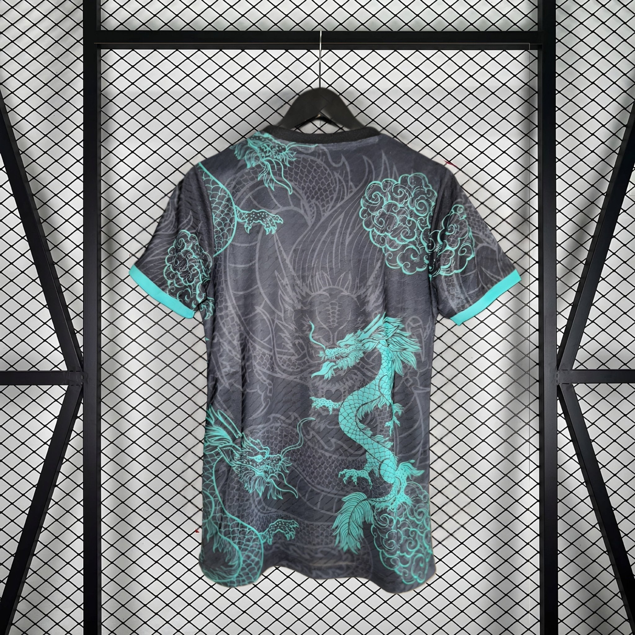 Maglia speciale "Drago Smeraldo" del Real Madrid 25/26